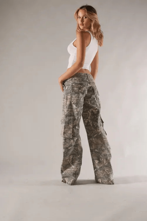 Bento | Vintage Camo Cargo Pants 1