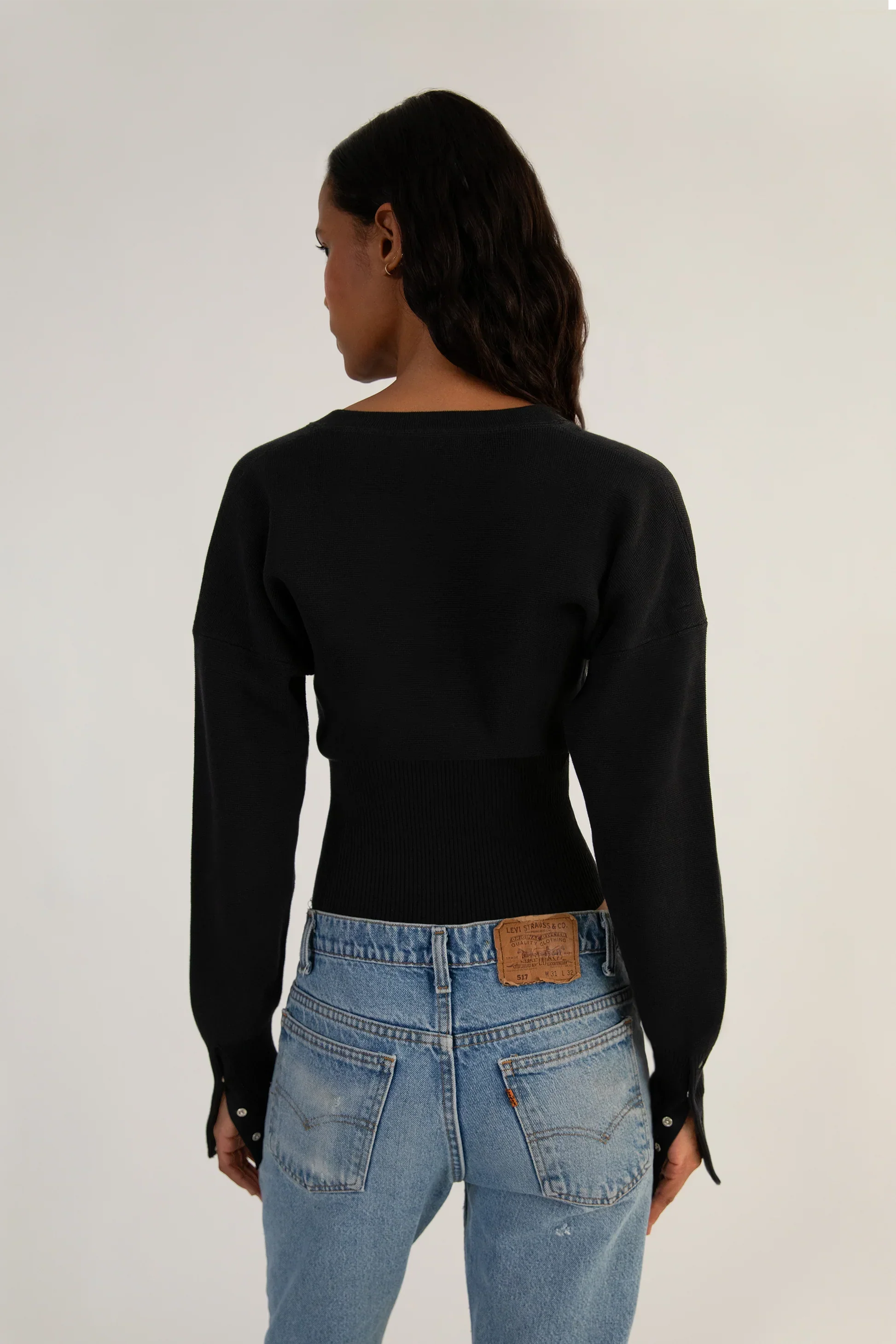 Fina | Fitted Cropped Button-Up Cardigan 7