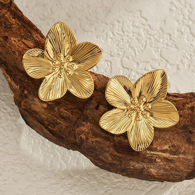 Zelara | Floral Statement Earrings 2