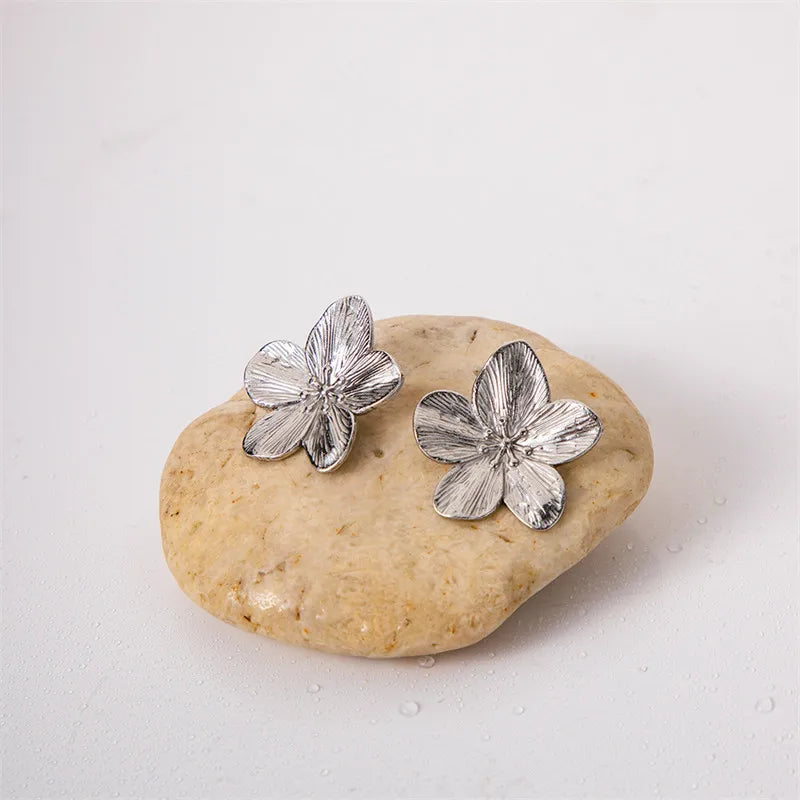 Zelara | Floral Statement Earrings 6