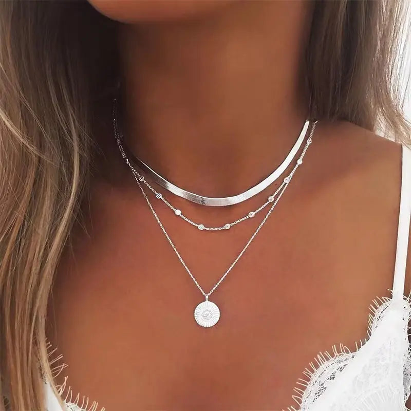 Zelina | Elegant Silver Necklace 0