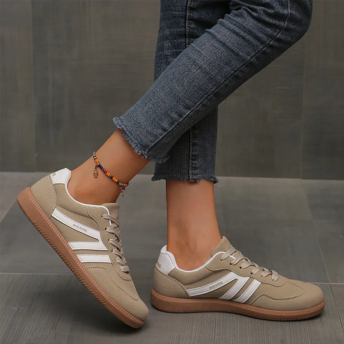 Aeroza | Low-Top Lace Sneakers With Rubber Sole 3