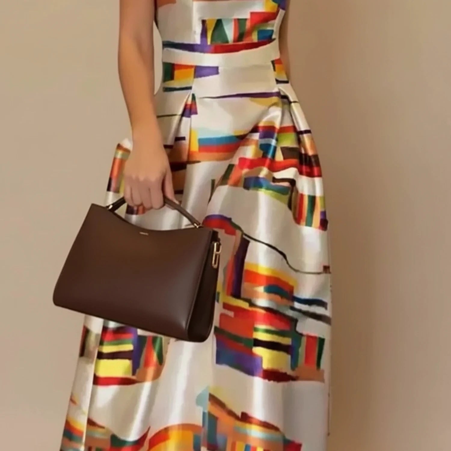 Alina | Aline Sleeveless Midi Dress Geometric Print 1