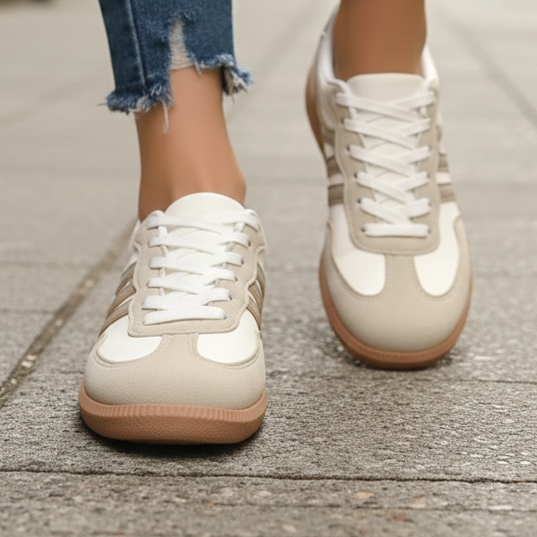 Aubrey - Low-Top Lace Sneakers 3