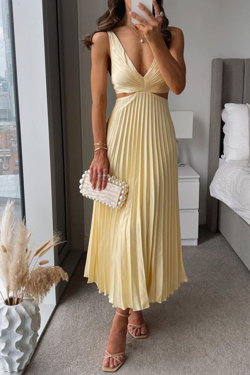 Celeste – V-Neck Cut-Out Pleated Maxi Dress
