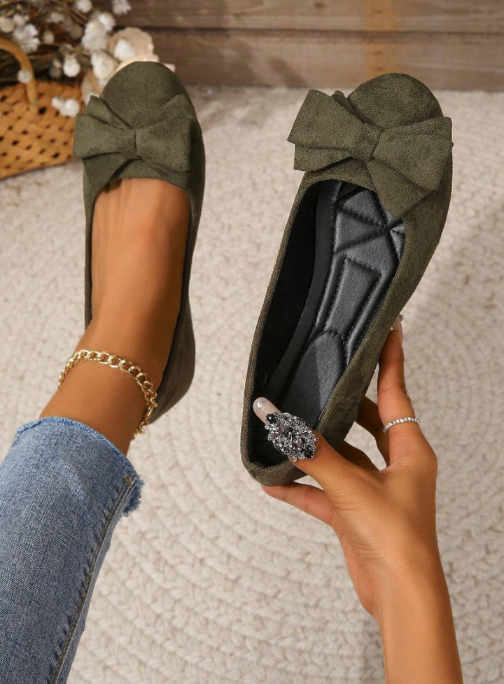 Solea | Women's Bow Slip On Ballet Flats  1